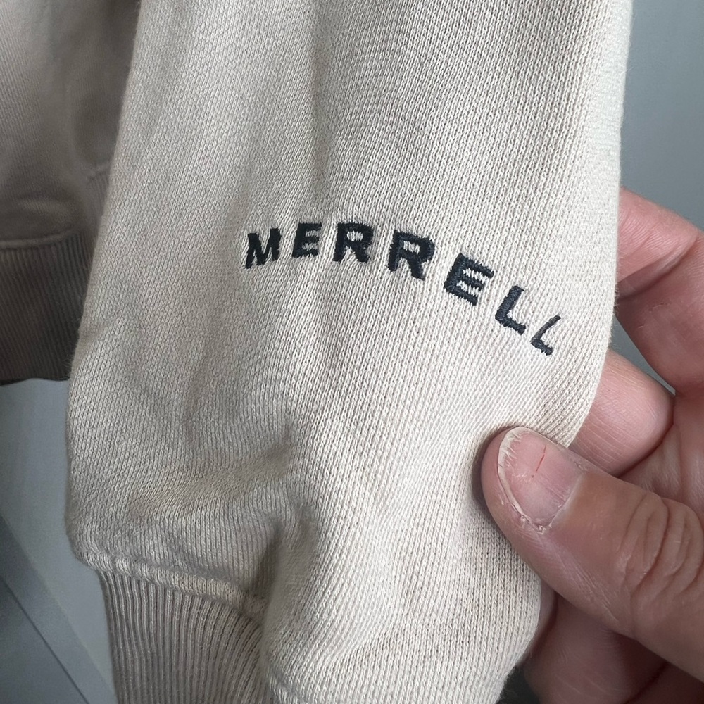 Merrell Women’s Crewneck Sweatshirt Size Medium - Picture 3 of 5